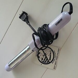 NWOT - Conair curling iron